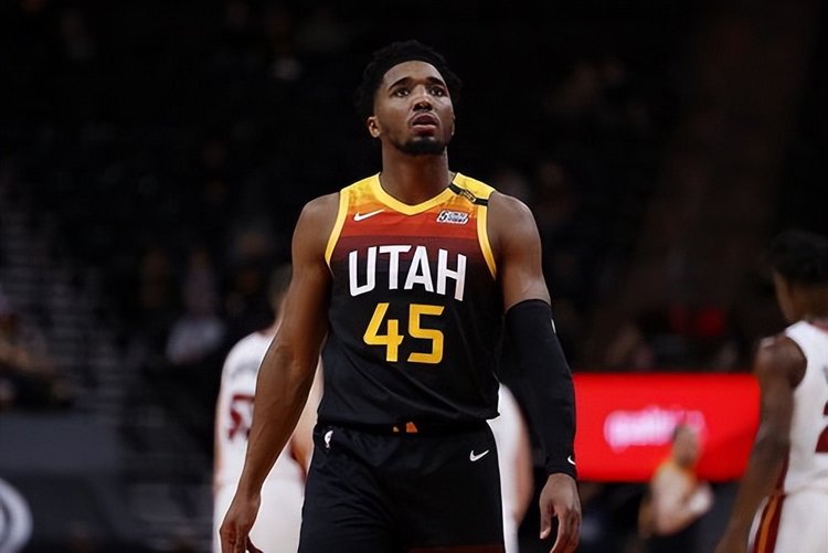 潮迭起的反 潮迭起的反